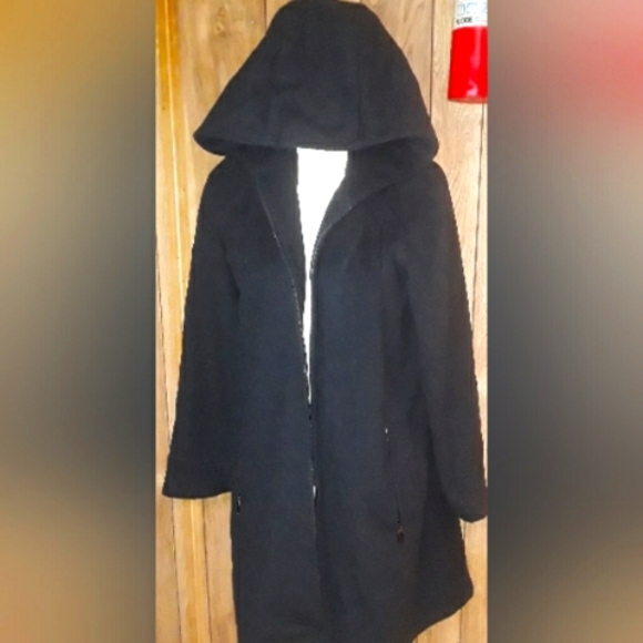 Womans Size 10 Elegant Black Coat 》 - Picture 6 of 6